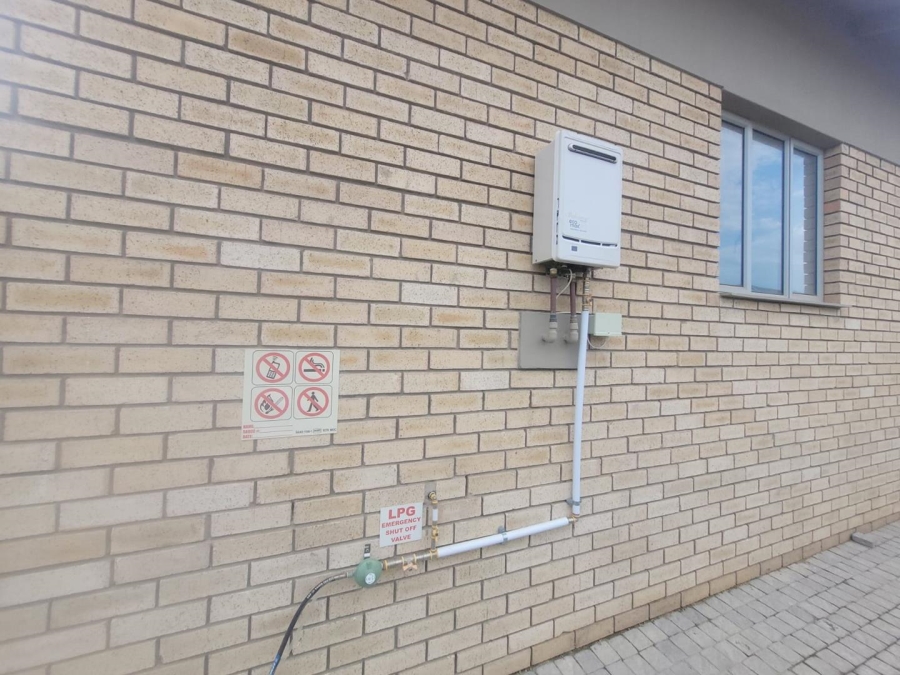 3 Bedroom Property for Sale in Mooikloof Country Estate Western Cape